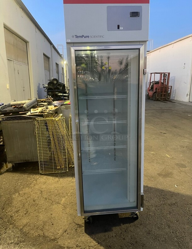Certified Working Howard McCray GR22 Refrigerator, Merchandiser 115 Volt - Image 2 of 5