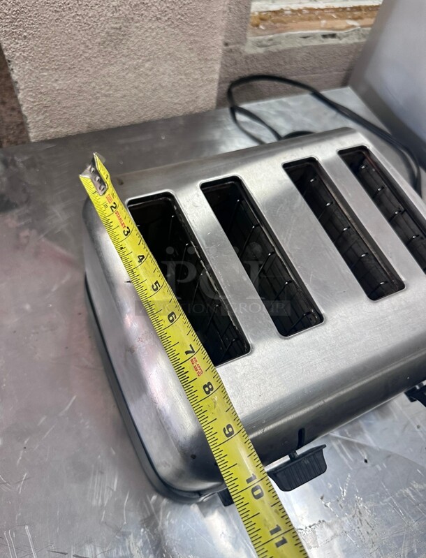 Late Model Waring WCT708 Slot Toaster w/ 4 Slice Capacity & 1 3/8 inch W Product Opening, 120v Tested and Working! - Image 7 of 8