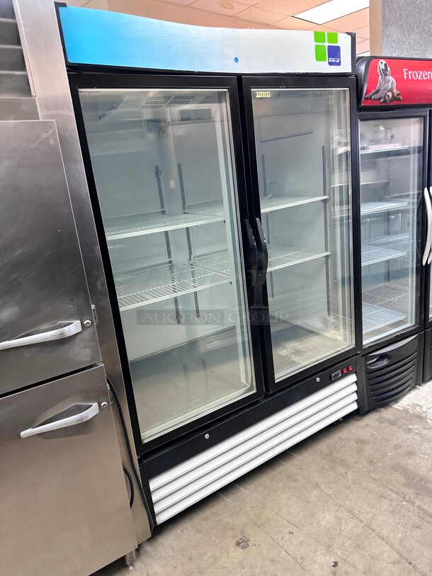 Late Model! Commercial HGD-48F Two Glass Door Freezer 115 Volt Working - Image 5 of 9