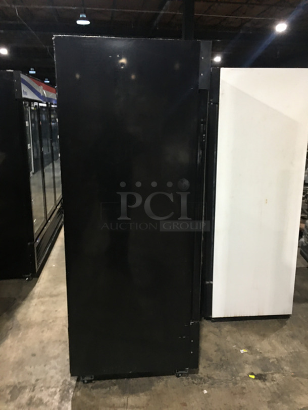 LIKE NEW! BARELY USED! LATE MODEL! 2021 Atosa Commercial 3 Door Reach In Cooler  Merchandiser! With View Through Doors! Still Under Manufacturers Warranty! With Poly Coated Racks And Rack Storage Bins! (Still Under Manufacture Warranty) Model: MCF8724GR SN: MCF8724GRAUS100321033000C40010 115V 60HZ 1 Phase - Image 4 of 8