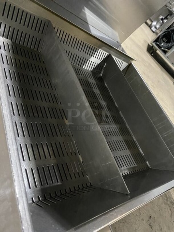 Marshall All Stainless Steel Counter Top Crisp-N-Hold Warmer Dump Station! Great For Chicken & Fries! Model RR5E Dump Station Serial 0215H37060! 208V 1 Phase!  - Image 6 of 9