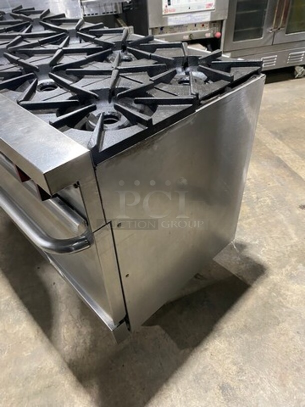 NICE! Vulcan Commerical Natural Gas Powered 10 Burner Stove! With 2 Oven Underneath! All Stainless Steel! On Casters! Working When Removed! - Image 3 of 10