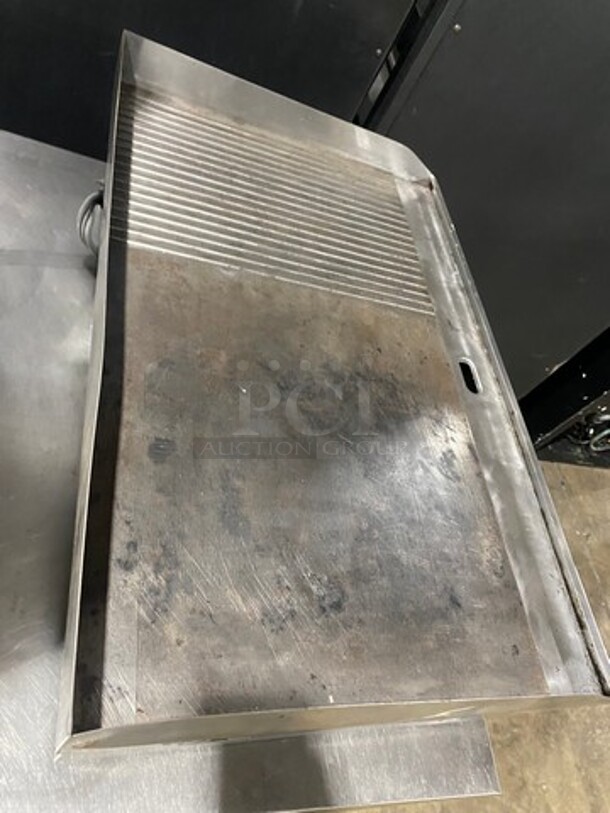 Vevor Commercial Countertop Flat And Grooved Griddle Combo! With Back And Side Splashes! All Stainless Steel! - Image 5 of 10