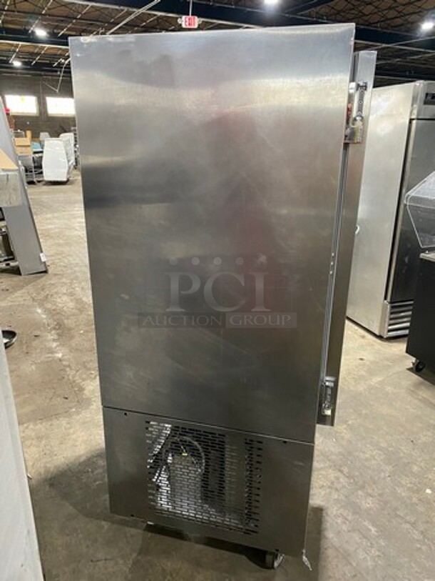 Traulsen Commercial Single Door Blast Chiller/ Shock Freezer! All Stainless Steel! On Casters! Model: TBC13 SN: T34433C13 115/208/230V 60HZ 1 Phase - Image 4 of 8