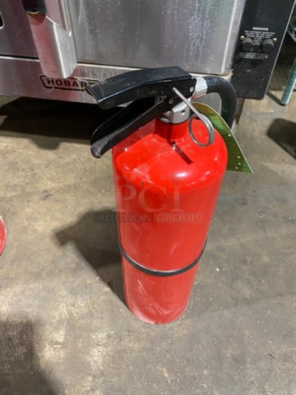 Commercial Fire Extinguisher! NOT AVAILABLE FOR SHIPPING! - Image 4 of 4