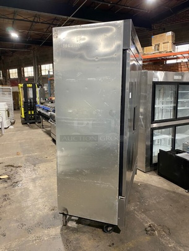 True Commercial 2 Door Reach In Refrigerator! With Poly Coated Racks! Solid Stainless Steel! On Casters! Model: T49 SN: 7140968 115V 60HZ 1 Phase - Image 4 of 9