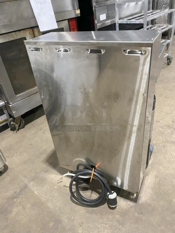 Nice! Fetco Counter Top Dual Coffee Brewer Machine! With Hot Water Line! With Airpots! On Legs! Model E52016 Serial 4801128147544! 120/208V 1/3 Phase!  - Image 6 of 10