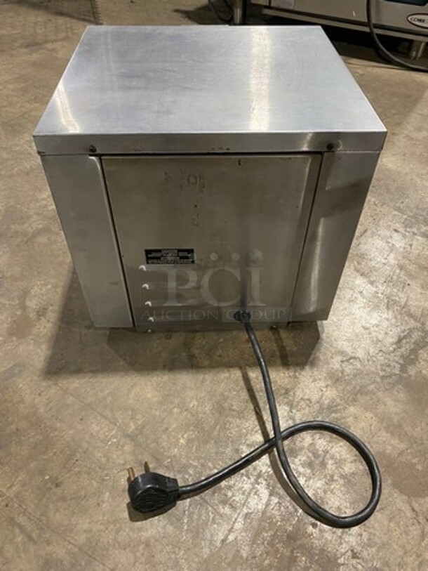 Hatco Commercial Countertop Conveyor Toaster! All Stainless Steel! Model: TRH60 SN: 3081209406 208V 60HZ 1 Phase - Image 3 of 8