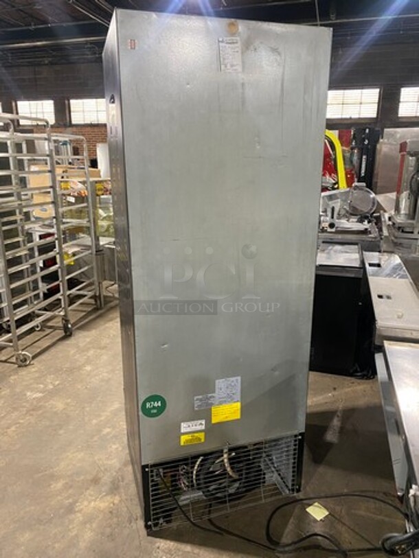 Imbera Single Door Refrigerated Reach In Cooler Merchandiser! With View Through Door! Model: G319CO2 SN: 111150813014 115V 60HZ 1 Phase - Image 4 of 8