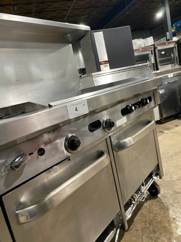 RARE FIND! ALL STAINLESS STEEL VULCAN Natural Gas Powered 36 " Flat Griddle With 2 Burner Hot Plate Combo! With 2 Ovens Underneath! On Commercial Casters With Raised Blacksplash and Salamander shelf!  - Image 8 of 9