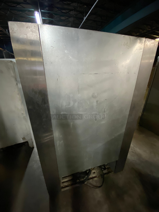 Leader Commercial 2 Door Refrigerator! With Poly Coated Racks! All Stainless Steel! Floor Style! Model: LS48RS/C SN: PT061466e 115V 60HZ 1 Phase - Image 3 of 9
