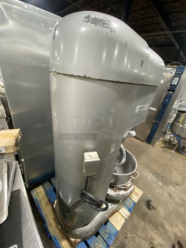 HOBART Metal Commercial Floor Style 80 Quart Planetary Dough Mixer w/ Metal Mixing Bowl! Model M802! Serial 11-273-301 200V/60Hz/3 Phase - Image 3 of 8