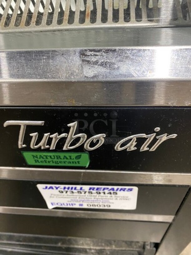 LATE MODEL! 2018 Turbo Air Commercial Refrigerated Grab-N-Go Open Case Merchandiser! POWERS ON, DOES NOT GO DOWN TO TEMP! Model: TOM72EBN SN: H2T2E72D6008 220V 60HZ 1 Phase - Image 8 of 10