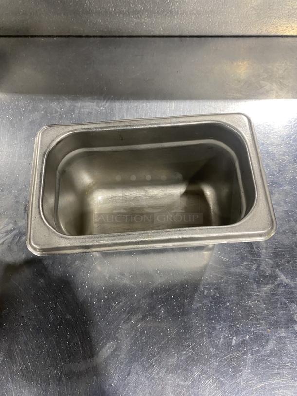 WINCO Stainless Steel 1/9" Food Bowls! 4X Times Your Bid! - Image 3 of 4