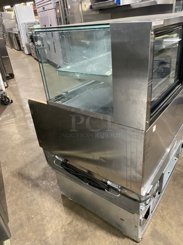 Structural Concepts Commercial Open Grab-N-Go Display Case Merchandiser! With Top Refrigerated Display Case Merchandiser! With Rear Access Doors! Model: NR4851RRSSV SN: 1316072HV338549 120V 60HZ 1 Phase - Image 3 of 9