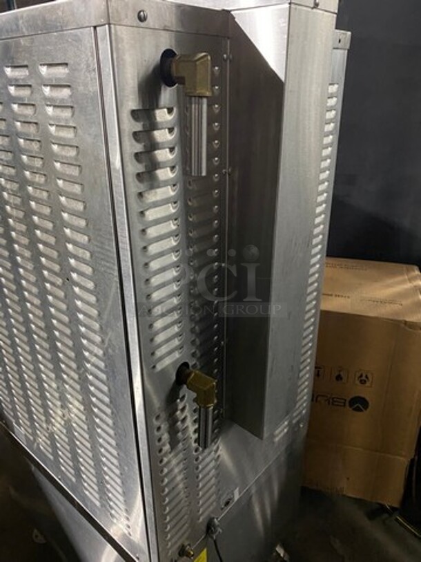 Market Forge Commercial Natural Gas Powered Dual Cabinet Steamer! All Stainless Steel! On Legs! WORKING WHEN REMOVED! Model: ETP10G SN: 111418M11124165 - Image 11 of 12