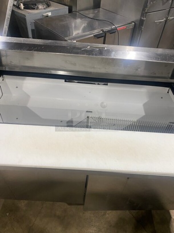 True Commercial Refrigerated Sandwich Prep Table! With Commercial Cutting Board! With 2 Door Underneath Storage Space! All Stainless Steel! On Casters! Model: QA6024MB SN: 13867430 115V 60HZ 1 Phase - Image 5 of 10