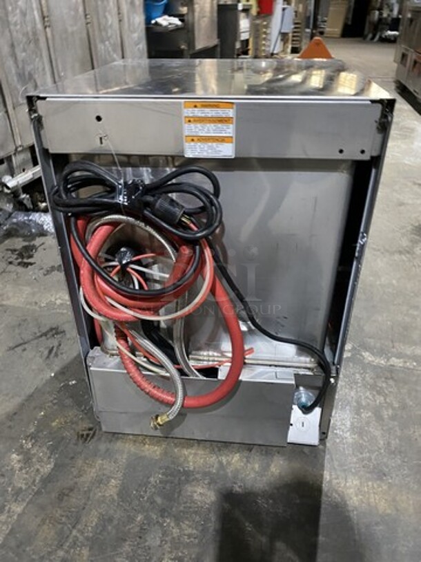 Fab! Hobart New Body Style All Stainless Steel Under The Counter Dishwasher! Model LXEC Serial 231170305! 120V 1 Phase!  - Image 3 of 9