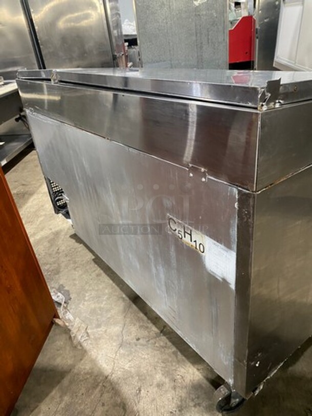 Atosa Commercial Refrigerated Pizza Prep Table! With 2 Door Storage Space! All Stainless Steel! Model: MPF8202GR SN: MPF8202GRAUS100319070300C40002 115V 60HZ 1 Phase - Image 4 of 9