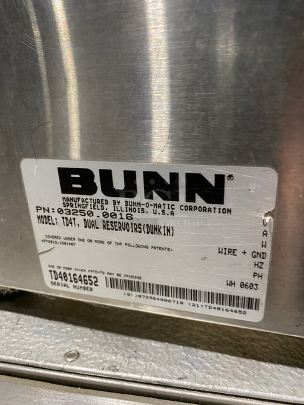 Bunn Commercial Countertop Iced Tea Server/ Beverage Dispenser! With 2 Spouts! Houlds Up To 1.5 Gallons! Solid Stainless Steel! Model: TD4T DUAL SN:TD40164652 - Image 5 of 8