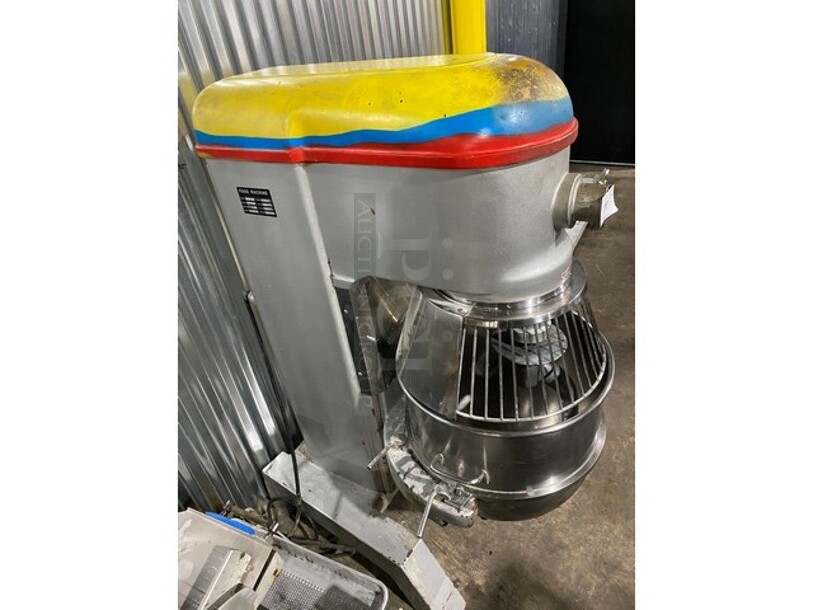 Anvil Commercial Floor Style 60 Quart Planetary Mixer! With Bowl & Bowl Guard! With Dough Hook Attachment! Model MIX8160 Serial 41734! 220V 1Phase! - Image 4 of 11