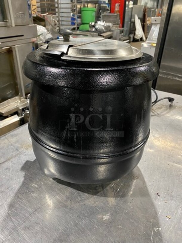 Winco Commercial Countertop Soup Warmer! Model: ESW66 SN: ESW66010048158 120V - Image 3 of 7