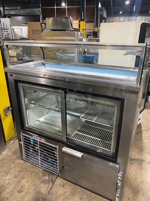 Leader Commercial Leader Commercial Refrigerated Bakery/Deli Case! With Slanted Front Glass! With Sliding Rear Access Doors! All Stainless Steel Body! Model: SDL48SC SN: PW01S1711 115V 60HZ 1 Phase - Image 3 of 12