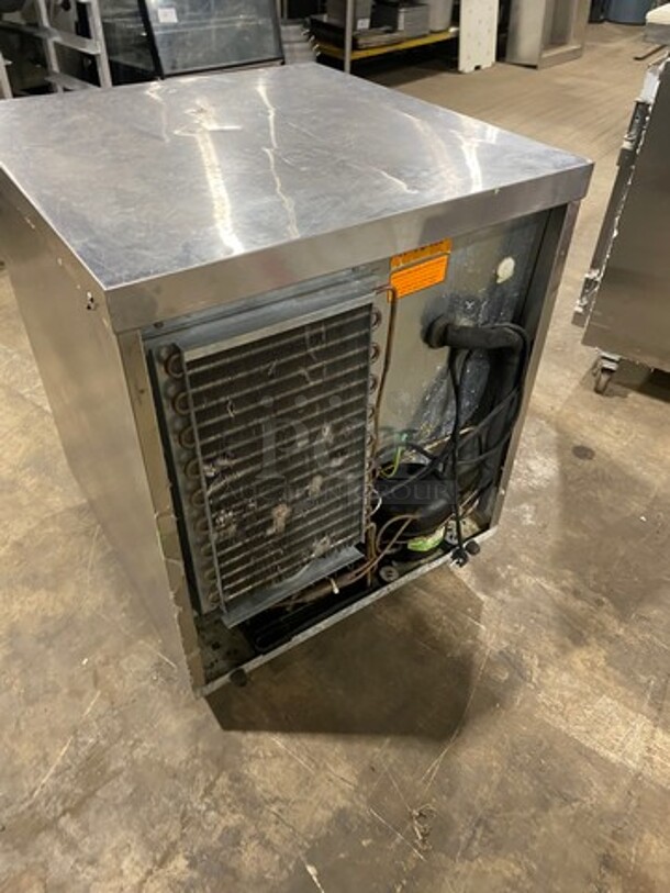 Delfield Commercial Single Door Lowboy/Worktop Cooler! Stainless Steal! MODEL 406 SN:0809152001376 115V - Image 4 of 8