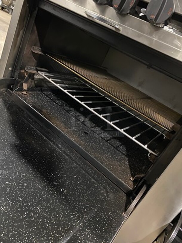 Southbend Commercial Natural Gas Powered 12 Burner Stove! With Raised Back Splash And Salamander Shelf! With 2 Full Size Oven Underneath! All Stainless Steel! On Casters! - Image 8 of 10