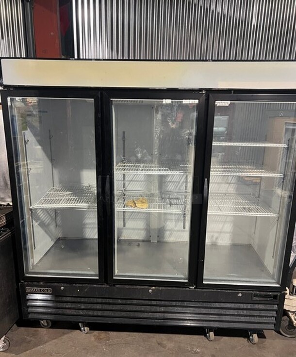 Maxx Cold Commercial 3 Door Reach In Freezer Merchandiser! With View Through Doors! With Poly Coated Racks!  MODEL MXM372F SN:5085449 115/230V 1PH