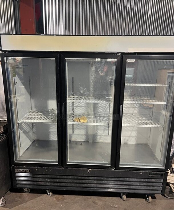 Maxx Cold Commercial 3 Door Reach In Freezer Merchandiser! With View Through Doors! With Poly Coated Racks!  MODEL MXM372F SN:5085449 115/230V 1PH - Image 1 of 6
