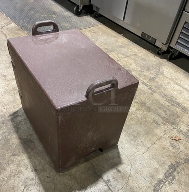 Cambro Food Pan Carrier!  MODEL 300MPC - Image 3 of 8