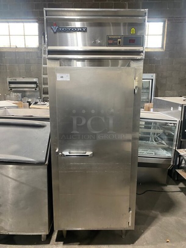 Victory Commercial Single Door Refrigerated Dough Retarder! Can Fit Roll In Rack! All Stainless Steel! On Legs! RACK NOT INCLUDED! Model: RS1DS7EW SN: B0381930 115V 60HZ 1 Phase00
