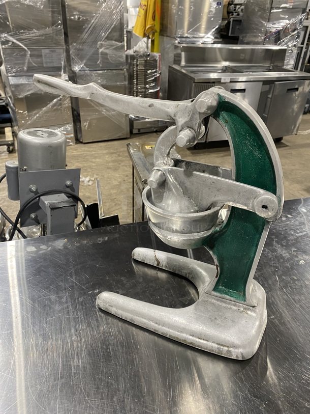 Rivera Metal Commercial Countertop Manual Juicer. - Image 5 of 5