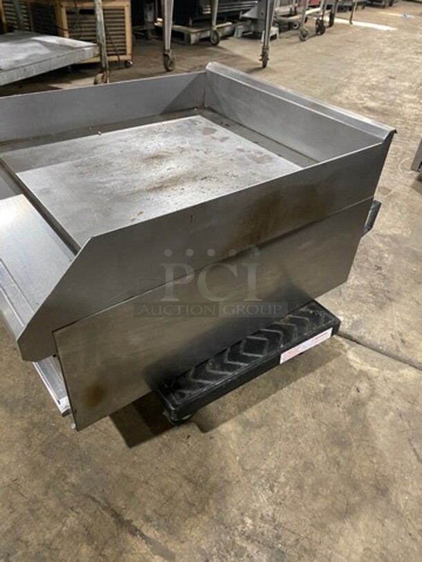 Duke Commercial Countertop Natural Gas Powered Flat Top Griddle! With Back And Side Splashes! All Stainless Steel! - Image 3 of 8