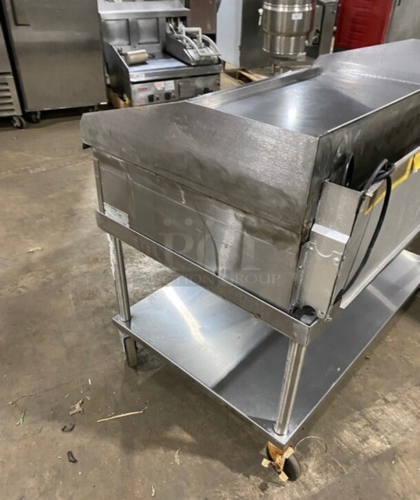 Lang Commercial Countertop Natural Gas Powered Mirror Shine Polish Top Flat Top Griddle! With Back And Side Splashes! All Stainless Steel! - Image 4 of 10