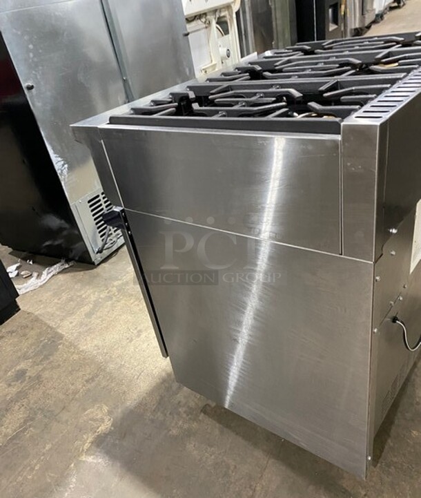 Viking Commercial Natural Gas Powered 6 Burner Range! With Convection Oven Underneath! All Stainless Steel! - Image 4 of 10
