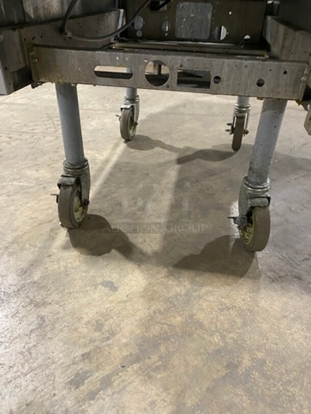 Pitco Commercial Electric Powered Crisp-N-Hold/Fry Warmer Dumping Station! With Backsplash! All Stainless Steel! On Legs! Model: PCF18 SN: E19KD070535 120V60HZ 1 Phase - Image 9 of 10