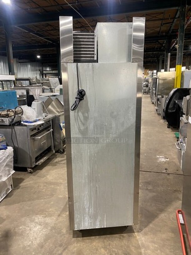 Norlake Commercial Single Door Reach In Refrigerator! All Stainless Steel! On Casters! Model: NR241SSS SN: 15041435 115V 60HZ 1 Phase - Image 3 of 9