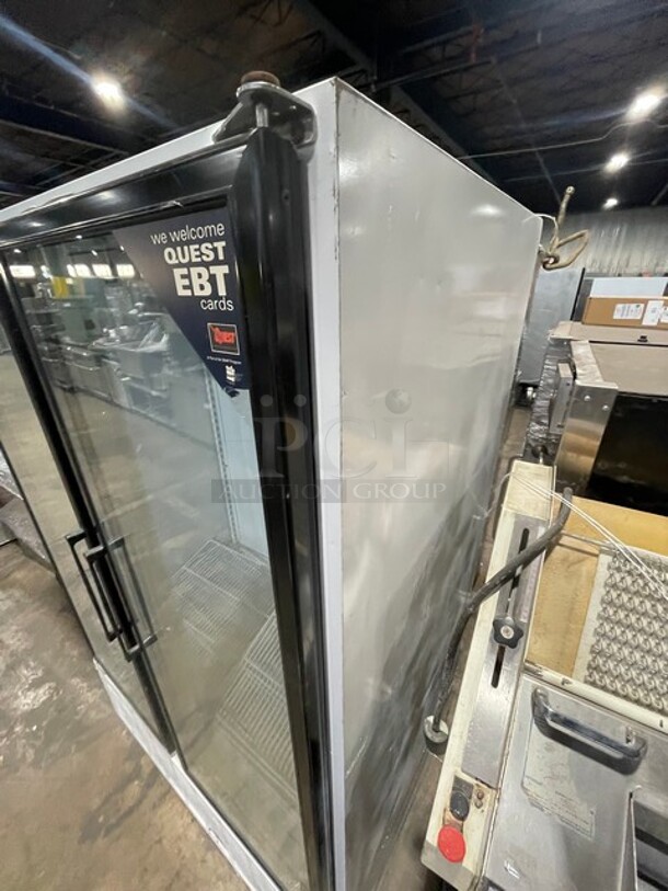 Master Bilt Commercial 2 Door Reach In Refrigerator Merchandiser! With Poly Coated Racks! 115V 1 Phase! Model: BMG-48 SN: 012727! - Image 2 of 9