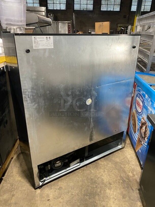 SG Merchandising Solutions Commercial 2 Door Reach In Cooler Merchandiser! With View Through Doors! With Poly Coated Racks! Model: DD20 SN: 341408060811PBSG 115V - Image 3 of 8