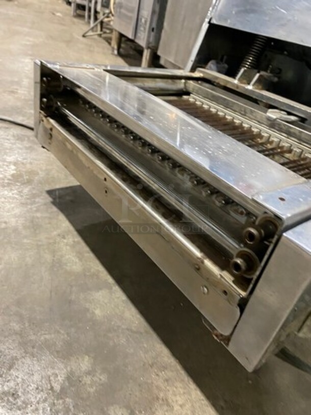 Sweet! Berkel Counter Top Commercial Bread Slicer! Model VR Serial 9213120G! 115V 1Phase! - Image 6 of 9