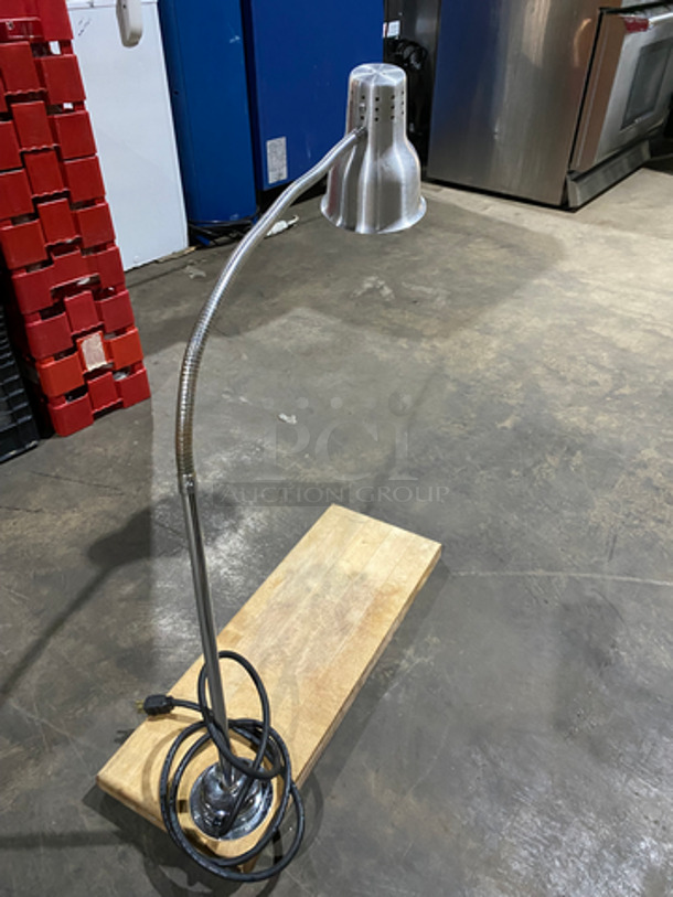 Carlisle Commercial Countertop Food Warming Lamp! Model: NHL8195 - Image 3 of 6
