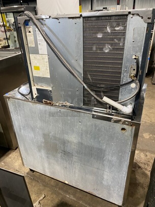 Scotsman Commercial Ice Maker Machine! With Commercial Ice Bin! All Stainless Steel! On Legs! Model: C0330SA1A SN: 08101320015627 115V 60HZ 1 Phase - Image 4 of 9