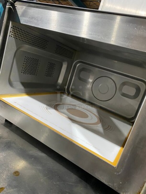 LATE MODEL! 2020 Templeton Commercial Countertop Microwave Oven! All Stainless Steel! Model: AFAGMW002 SN: 5S200400213 120V - Image 6 of 8