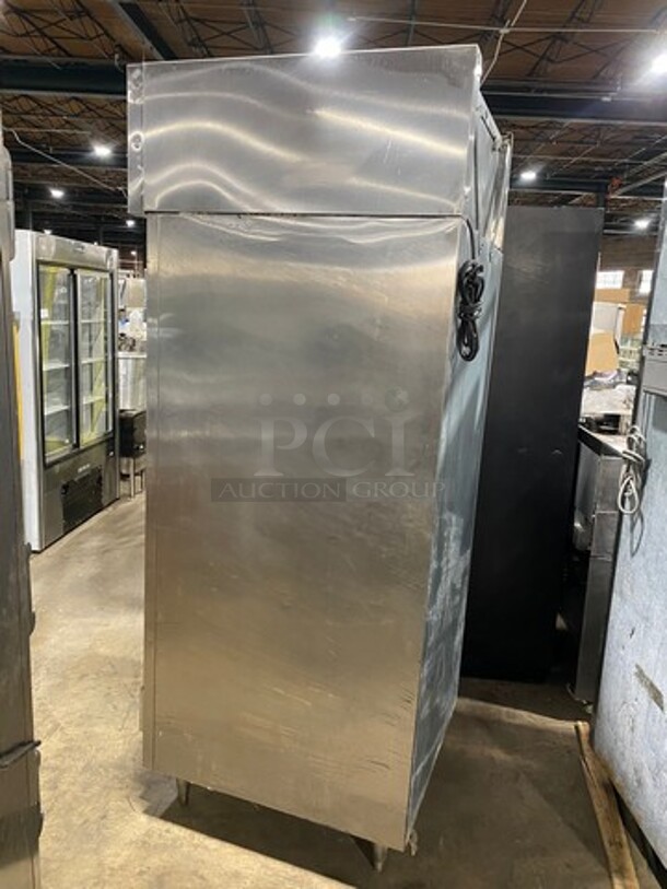 Victory Commercial Single Door Reach In Freezer! All Stainless Steel! On Legs! - Image 3 of 8