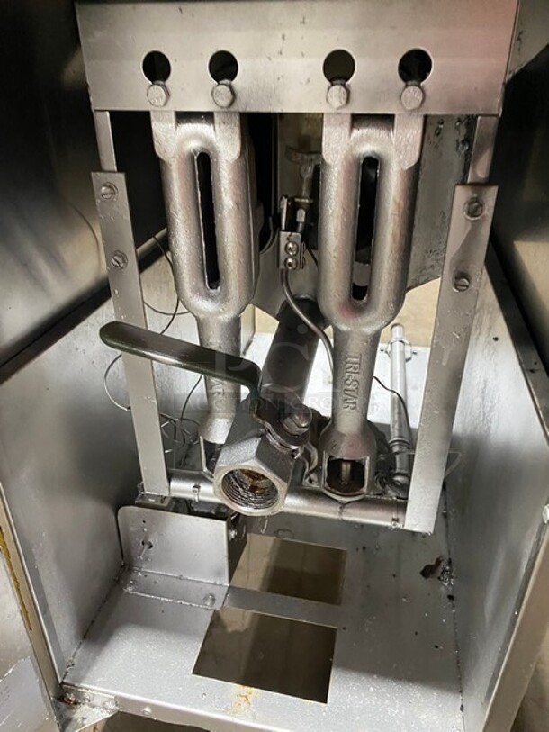 Tristar Commercial Natural Gas Powered Deep Fat Fryer! All Stainless Steel! On Casters! - Image 6 of 7