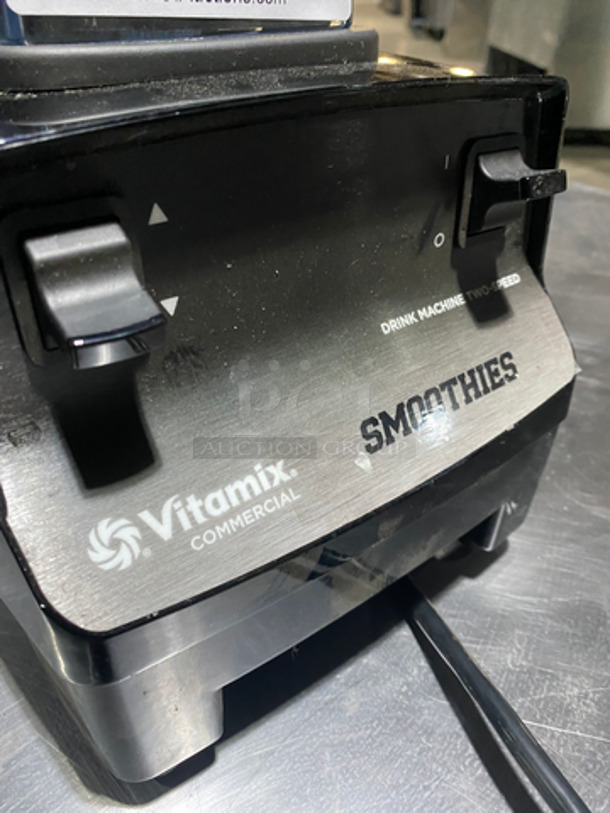 LATE MODEL! 2021 Vitamix Professional Blender! Holds Up To 8 Cups! Model: VM0100 SN: 062828210203938627 120V 50/60HZ  - Image 7 of 8