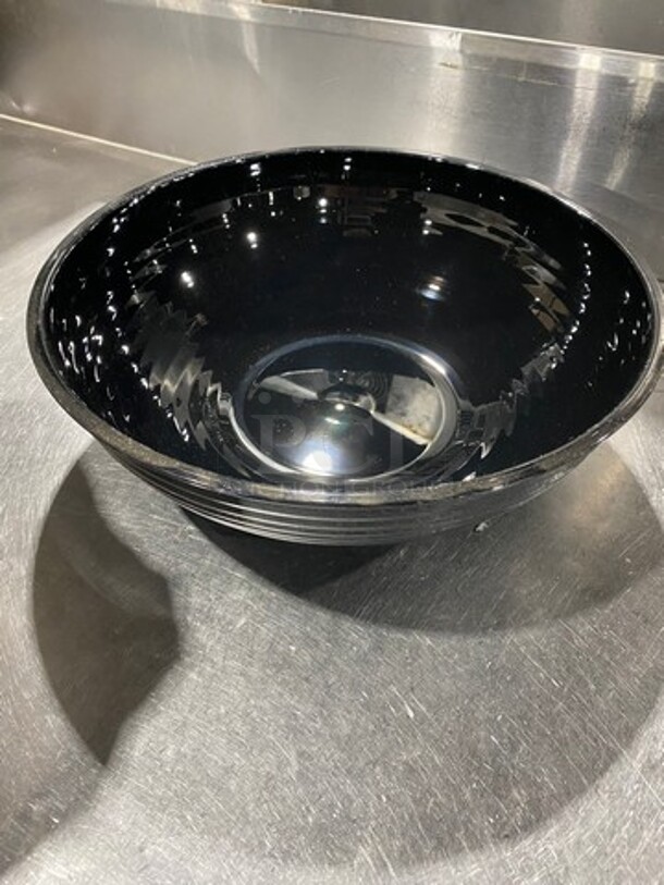 NEW! Cambro Black Poly Ribbed Salad Bowl! 5x Your Bid! - Image 2 of 5