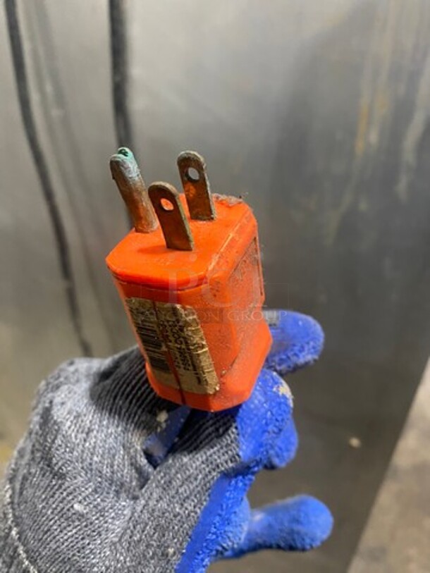 Serv-O-Lift Commercial Warmer/ Proofer Cabinet! All Stainless Steel! On Casters! Model: 1900 - Image 9 of 10